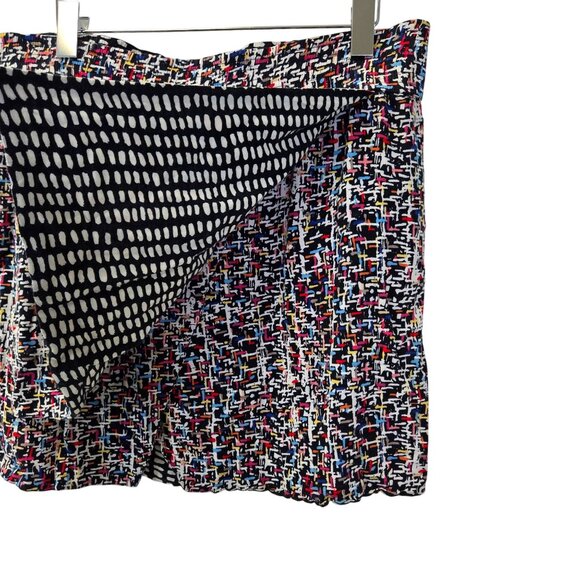 Cabi 100% Viscose Reversible Faux Wrap Graphic Print Mini Skirt Size Large (est) - Picture 7 of 8